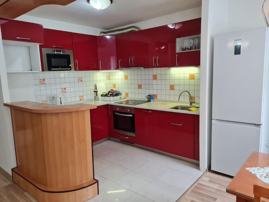 Linhs Place Apartment *